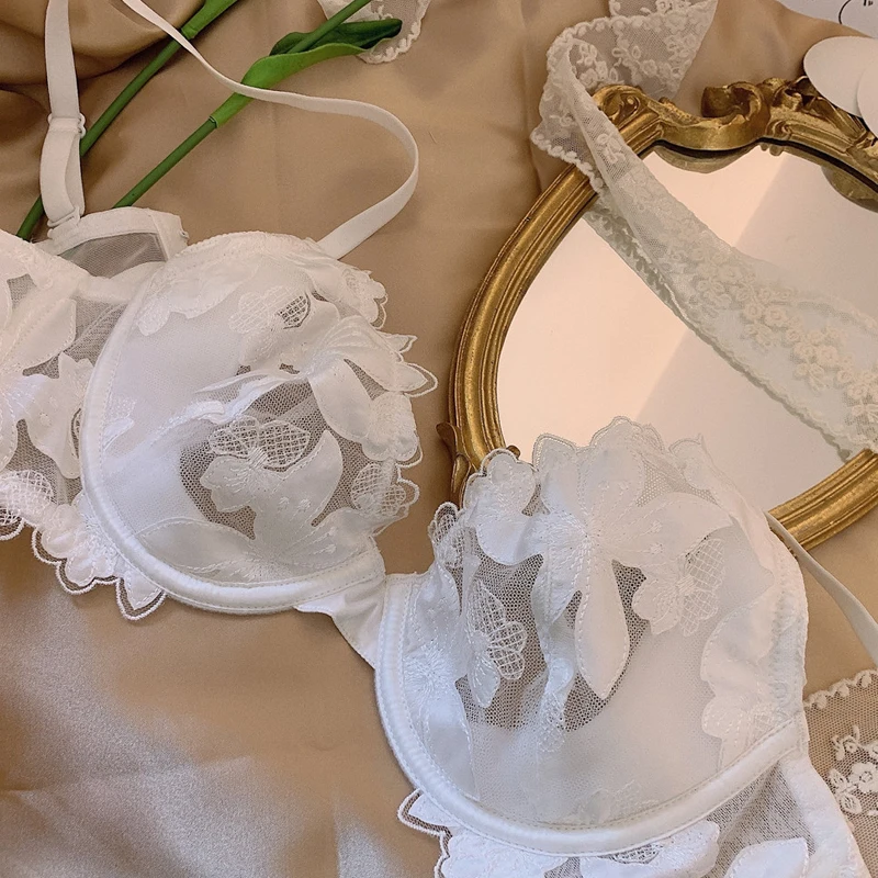 Sexy Flower Palace Embroidery Lingerie Set Mesh Perspective Underwire Push Up Bra Underwear Set Femme ropa interior femenina
Sexy Flower Palace Embroidery Lingerie Set Mesh Perspective Underwire Push Up Bra Underwear Set Femme ropa interior femenina
