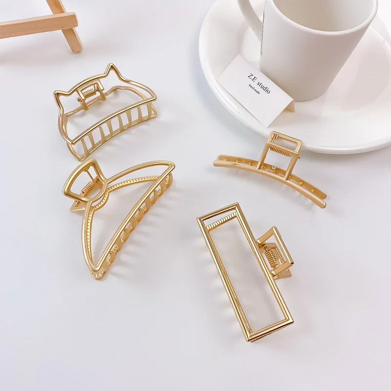 2021 New Women Girls Geometric Hair Claw Clamps Hair Crab Moon Shape Hair Clip Claws Solid Color Accessories Hairpin M size
2021 New Women Girls Geometric Hair Claw Clamps Hair Crab Moon Shape Hair Clip Claws Solid Color Accessories Hairpin M size