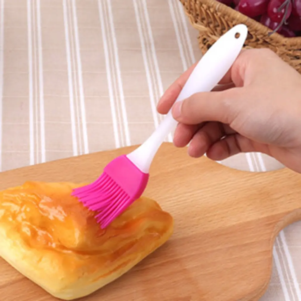 Baking Tools Silicone Scraper Three-Piece Food Grade Silicone Cake Cream Scraper
Baking Tools Silicone Scraper Three-Piece Food Grade Silicone Cake Cream Scraper