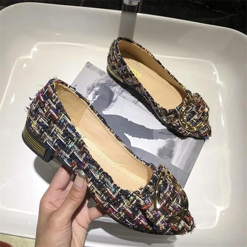 2021 New Women's Shoes Fashion Trend Color Plaid Suede Classic Pointed Shallow Mouth Gold Ring Flat Heel Comfortable Shoes KM201
2021 New Women's Shoes Fashion Trend Color Plaid Suede Classic Pointed Shallow Mouth Gold Ring Flat Heel Comfortable Shoes KM201