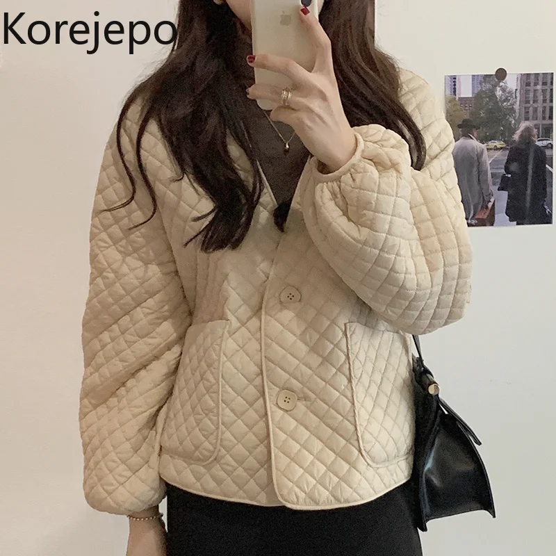 Korejepo Korean Chic Cotton Coat Women's Retro Versatile V-neck Embossed 2021 New Design Loose Pocket Lantern Sleeve Short Top
Korejepo Korean Chic Cotton Coat Women's Retro Versatile V-neck Embossed 2021 New Design Loose Pocket Lantern Sleeve Short Top