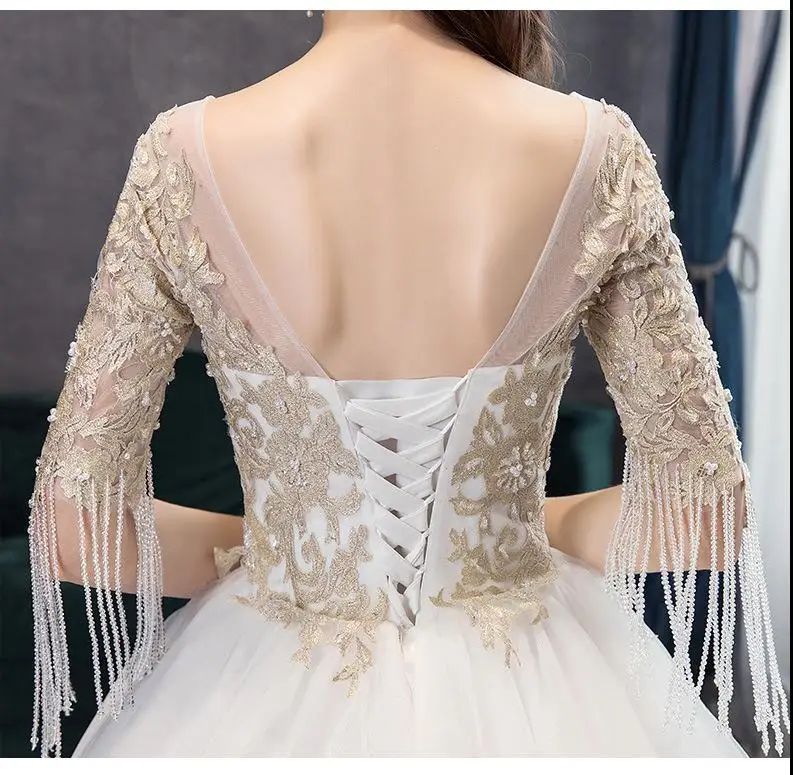 2021 Elegant V-neck Wedding Dress Half Sleeve Wedding Gown Vestido De Noiva Luxury Champagne Lace Embroidery Beaded Bride Dress
2021 Elegant V-neck Wedding Dress Half Sleeve Wedding Gown Vestido De Noiva Luxury Champagne Lace Embroidery Beaded Bride Dress
