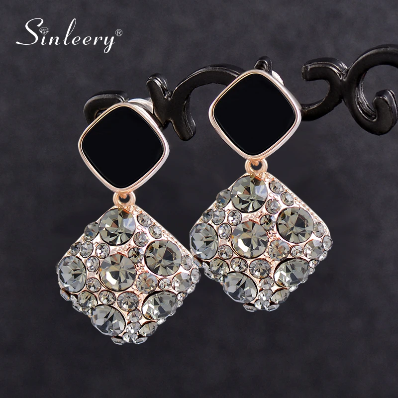 SINLEERY Fashion Black Squares Multiple Cubic Zircon Hanging Earring Gold Color Earrings For Women Mixed Style Earring ES024 SSK
SINLEERY Fashion Black Squares Multiple Cubic Zircon Hanging Earring Gold Color Earrings For Women Mixed Style Earring ES024 SSK