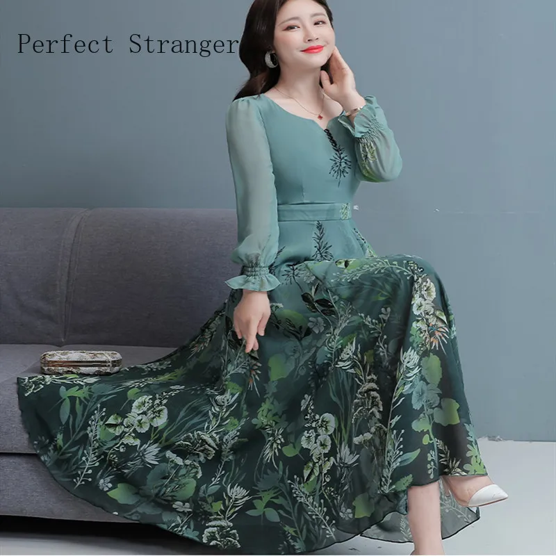 2021 Autumn New Arrival V Collar Long Sleeve Hot Sale Flower Printe Woman Chiffon Long Beach Dress Female Clothes
2021 Autumn New Arrival V Collar Long Sleeve Hot Sale Flower Printe Woman Chiffon Long Beach Dress Female Clothes