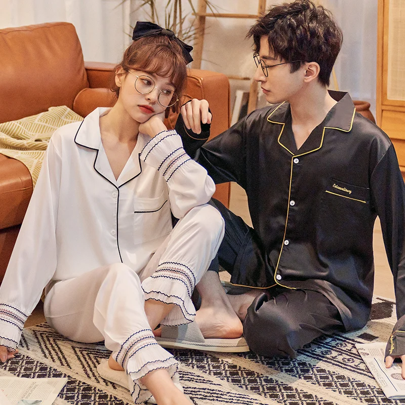 Couple Men's Pajamas Women's Spring and Autumn Ice Silk Black and White Long Sleeve 2021 New Real Silk Summer Home Wear Suit
Couple Men's Pajamas Women's Spring and Autumn Ice Silk Black and White Long Sleeve 2021 New Real Silk Summer Home Wear Suit