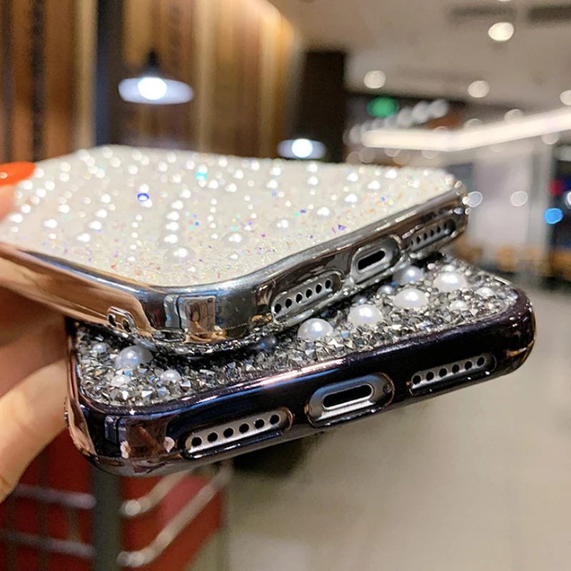 Luxury pearl soft shell Luxury Glitter Phone Case For iPhone 12 Pro Max Mini 11 Pro XR XS MAX 8 X 7 Black and white shiny case
Luxury pearl soft shell Luxury Glitter Phone Case For iPhone 12 Pro Max Mini 11 Pro XR XS MAX 8 X 7 Black and white shiny case