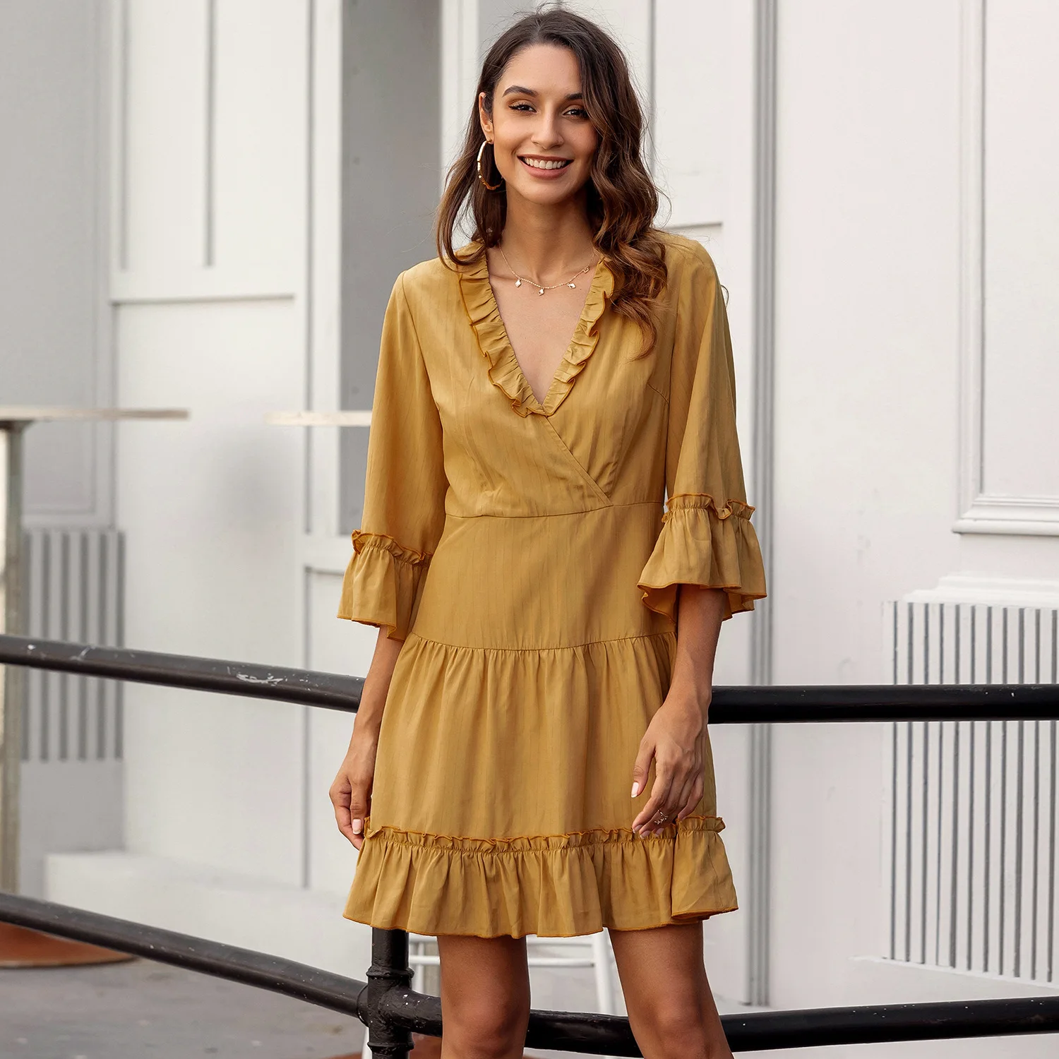 Sexy Deep V-Neck Flare Sleeve Yellow Dress Spring Women Casual Three Quarter Sleeve Ruffles Mini Swing Dress Vestido De Mulher
Sexy Deep V-Neck Flare Sleeve Yellow Dress Spring Women Casual Three Quarter Sleeve Ruffles Mini Swing Dress Vestido De Mulher