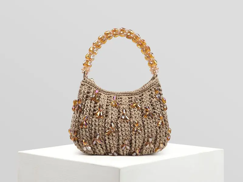 Retro girl hand-knitted color-blocking knitted handbag knitted woolen bucket bag
Retro girl hand-knitted color-blocking knitted handbag knitted woolen bucket bag