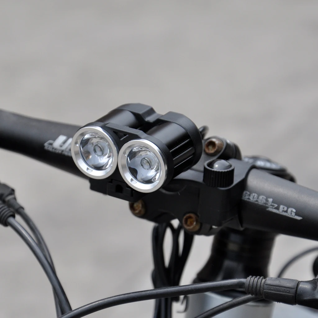 Bike Front Light Powered USB Rechargeable 2000lm Bicycle Headlight for MTB Mountain Road Commuter,Great Performance
Bike Front Light Powered USB Rechargeable 2000lm Bicycle Headlight for MTB Mountain Road Commuter,Great Performance