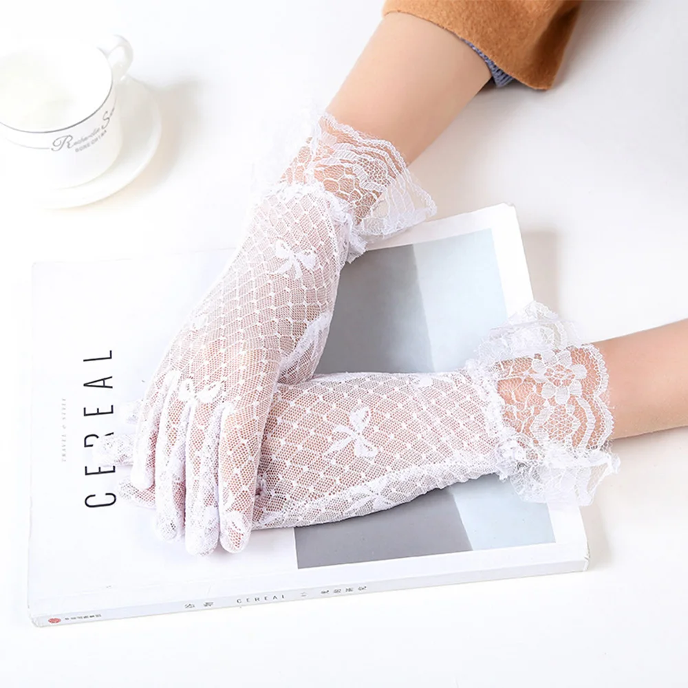 Black Lace Gloves Women vintage Elastic Sun Protection Summer Gorgeous Finger Gloves Accessories Sexy
Black Lace Gloves Women vintage Elastic Sun Protection Summer Gorgeous Finger Gloves Accessories Sexy