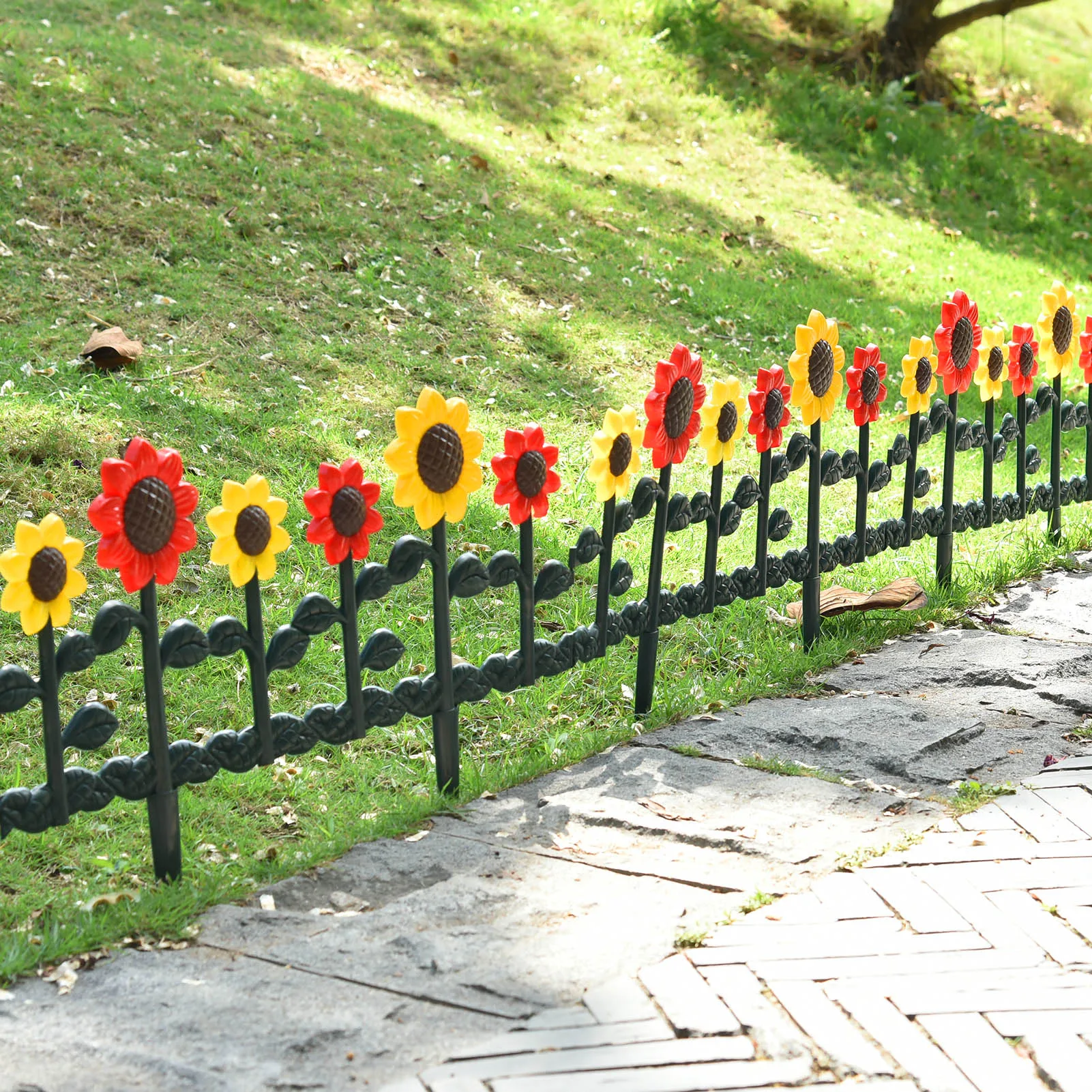 5PCS Sunflower Plastic Edging Garden Picket Fence Plant Borders Yard Garden Fence Garden Ornaments Easy To Install Home Decor
5PCS Sunflower Plastic Edging Garden Picket Fence Plant Borders Yard Garden Fence Garden Ornaments Easy To Install Home Decor