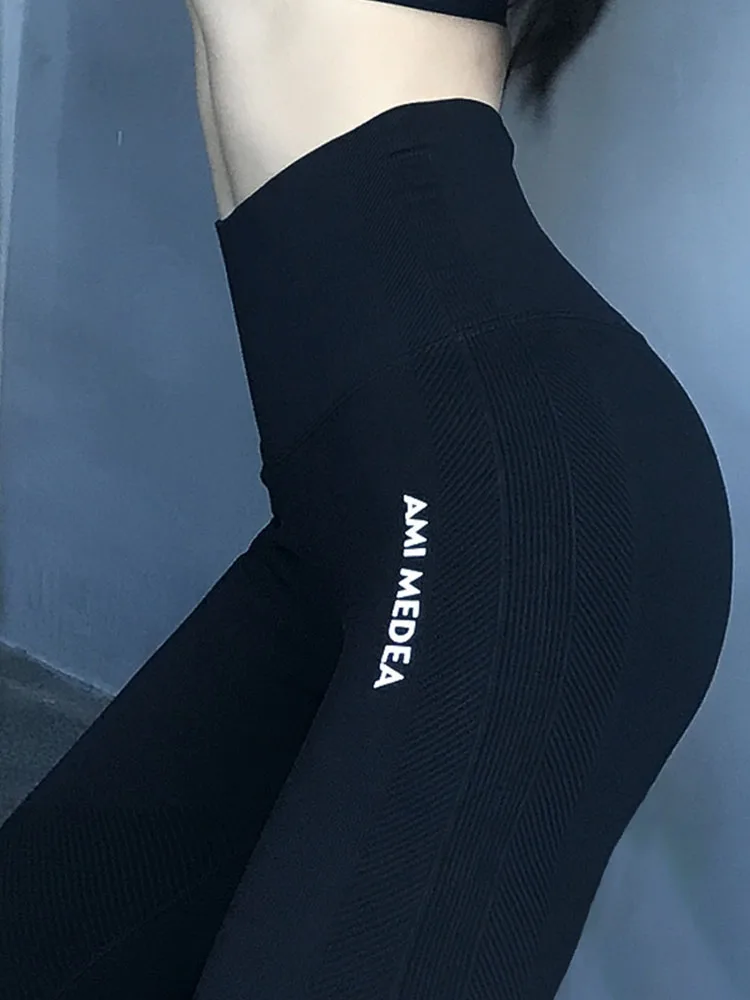 Sexy Raised Buttocks High Waist Peach Butt-Lift Underwear Skinny Running Fitness Pants Thin Exercise Yoga Pants
Sexy Raised Buttocks High Waist Peach Butt-Lift Underwear Skinny Running Fitness Pants Thin Exercise Yoga Pants