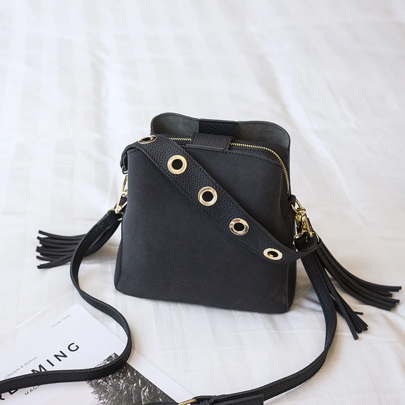 Fashion Scrub Women Bucket Bag Vintage Tassel Messenger Bag High Quality Retro Shoulder Bag Simple Crossbody Bag Tote
Fashion Scrub Women Bucket Bag Vintage Tassel Messenger Bag High Quality Retro Shoulder Bag Simple Crossbody Bag Tote