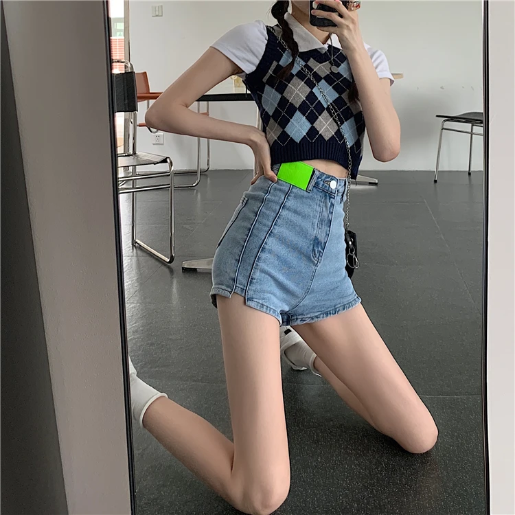 Jeans for Women Summer 2021 New Hot Girls Wear Straight Shorts Thin Denim Shorts Women's Loose Thin Jeans Shorts
Jeans for Women Summer 2021 New Hot Girls Wear Straight Shorts Thin Denim Shorts Women's Loose Thin Jeans Shorts
