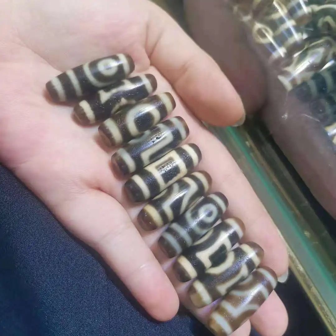 1pcs/lots Natural High Quality Tibetan Agate Dzi Beads One eye two eyes Huya Tooth yellow Accessories diy Jewelry Necklace Gems
1pcs/lots Natural High Quality Tibetan Agate Dzi Beads One eye two eyes Huya Tooth yellow Accessories diy Jewelry Necklace Gems