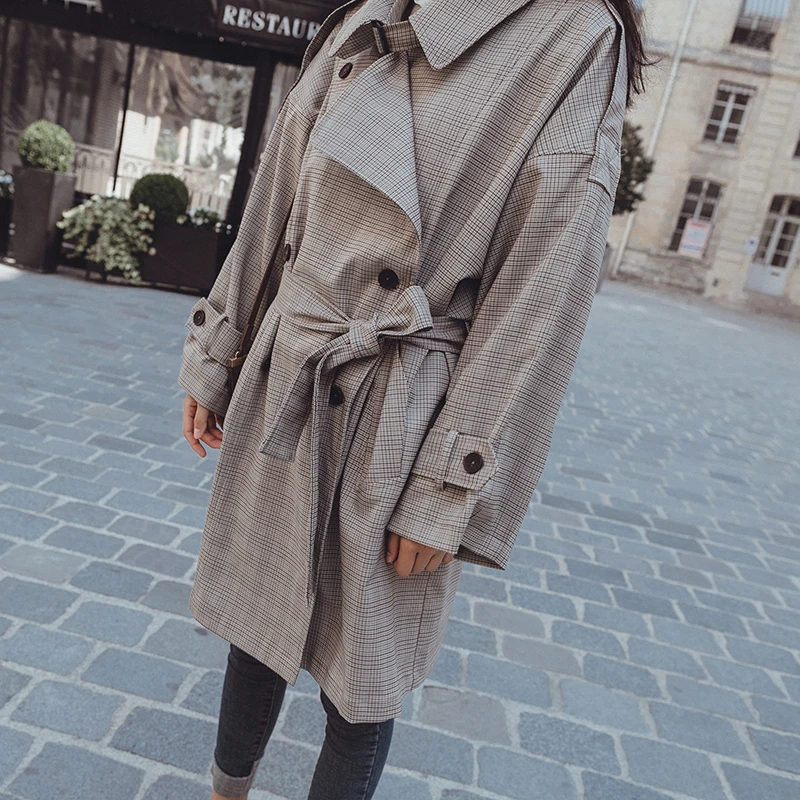 Ladies Windbreaker Plaid Double-breasted Spring Autumn 2021 New Korean Casual Loose Mid-Length Fashion Quality Suit Collar
Ladies Windbreaker Plaid Double-breasted Spring Autumn 2021 New Korean Casual Loose Mid-Length Fashion Quality Suit Collar