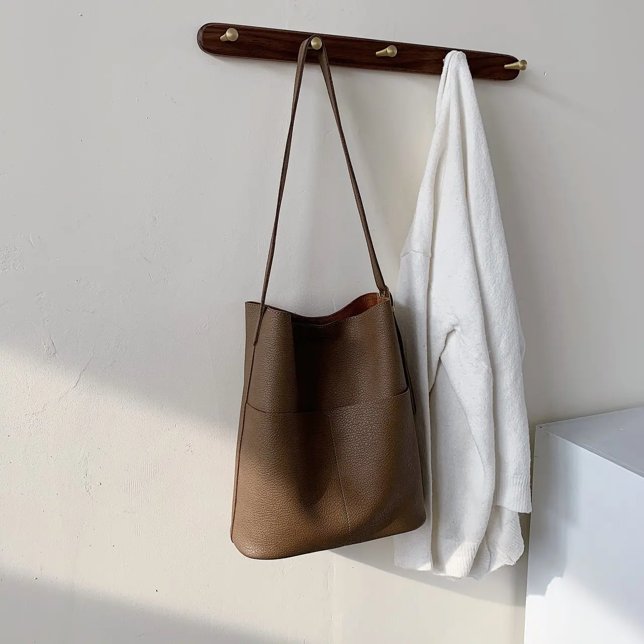 Hot Sale Large Women's Bag Large Capacity Shoulder Bags High Quality PU Leather Shoulder Bags Ladies Bags Sac a Main Femme
Hot Sale Large Women's Bag Large Capacity Shoulder Bags High Quality PU Leather Shoulder Bags Ladies Bags Sac a Main Femme