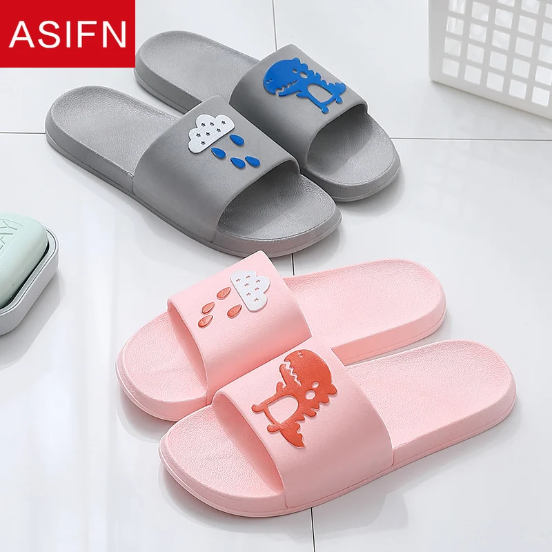 ASIFN Summer Home Men's Bath Slippers Cute Cartoon Indoor Bathroom Bath Non-slip Thick Dinosaur Women Chanclas Hombre Men Slides
ASIFN Summer Home Men's Bath Slippers Cute Cartoon Indoor Bathroom Bath Non-slip Thick Dinosaur Women Chanclas Hombre Men Slides