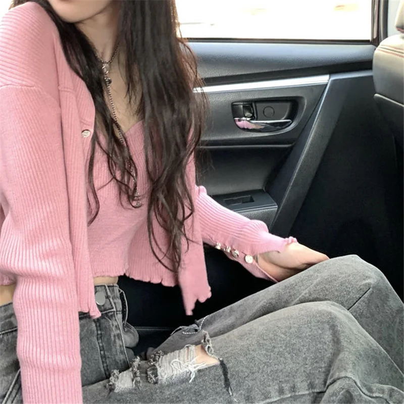 Black Ripped Hole Wide-Leg Jeans High Street Korean Trendy Denim Women'S Pants Loose High Waist Streetwear Straight-Leg Trousers 
Black Ripped Hole Wide-Leg Jeans High Street Korean Trendy Denim Women'S Pants Loose High Waist Streetwear Straight-Leg Trousers