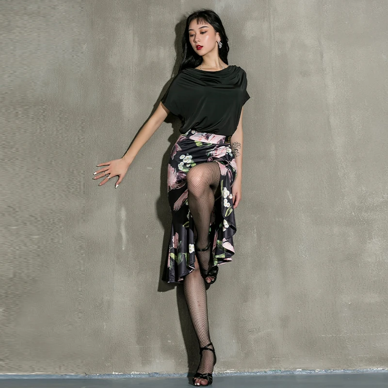 Professional Latin Dance Skirt High Quality Women's Ballroom Cha Cha Practice Clothes Sexy Printing Split Dance Skirts DWY4259
Professional Latin Dance Skirt High Quality Women's Ballroom Cha Cha Practice Clothes Sexy Printing Split Dance Skirts DWY4259