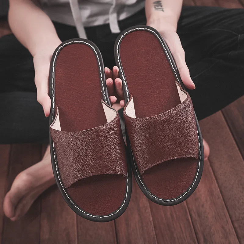 Genuine Leather Home Slippers Women Indoor Non-slip Comfortable House Slides Mens Flip Flop Summer Shoes Couples Flat Slipper
Genuine Leather Home Slippers Women Indoor Non-slip Comfortable House Slides Mens Flip Flop Summer Shoes Couples Flat Slipper