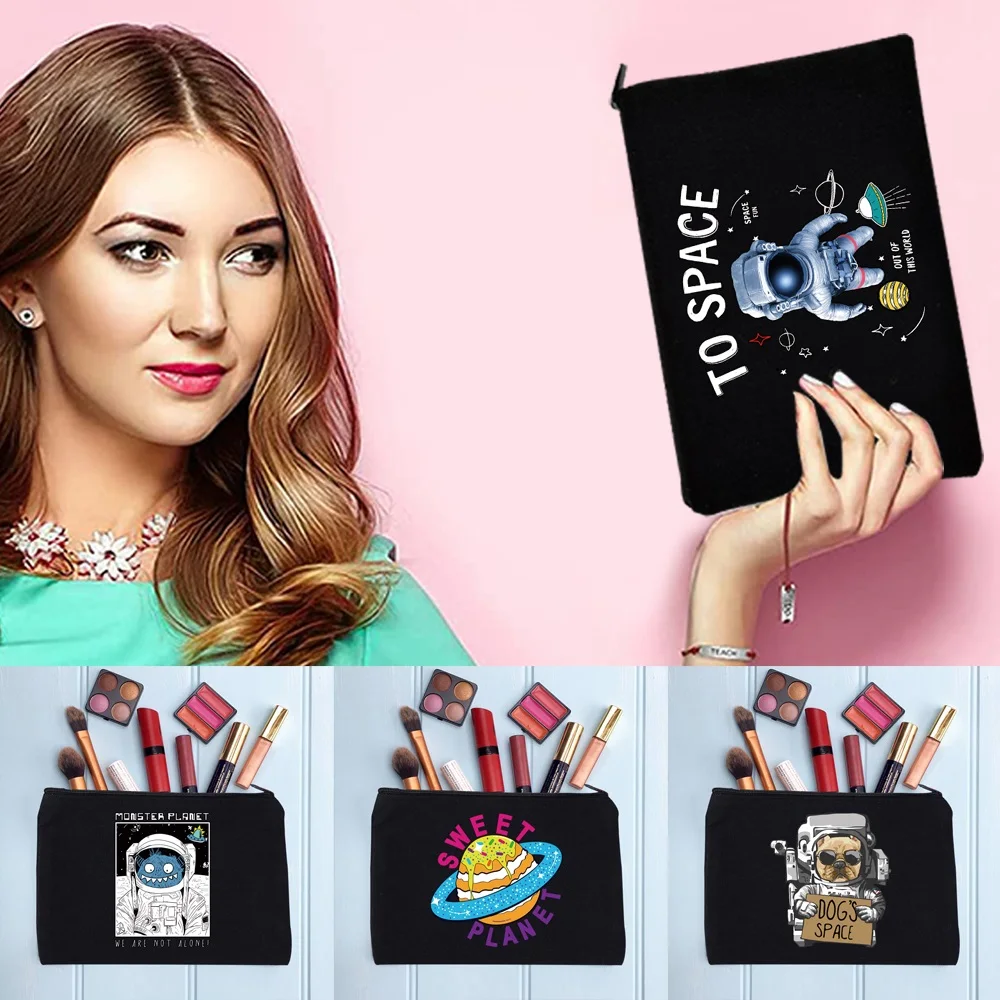 Women's Cosmetic Bag Zipper Printed Astronaut Pattern Female Makeup Bag Portable Handbags Black School Pencil Cases
Women's Cosmetic Bag Zipper Printed Astronaut Pattern Female Makeup Bag Portable Handbags Black School Pencil Cases