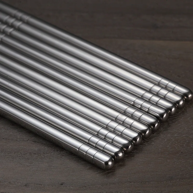 5Pairs Chinese Metal Chopsticks Non-slip Stainless Steel Chop Sticks Reusable Food Sticks Sushi Hashi Baguette fast food noodles
5Pairs Chinese Metal Chopsticks Non-slip Stainless Steel Chop Sticks Reusable Food Sticks Sushi Hashi Baguette fast food noodles