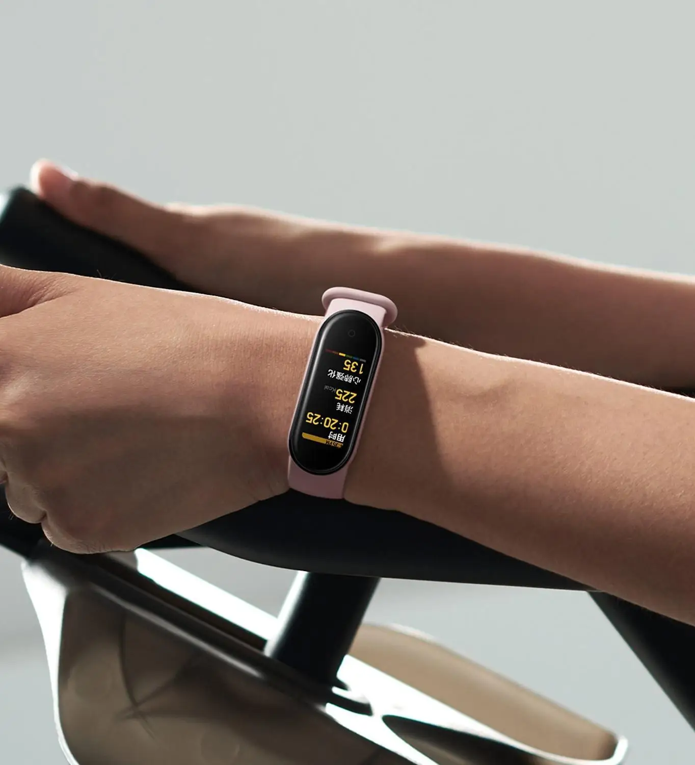 2020 Xiaomi Mi Band 5 Smart Bracelet 1:1 large AMOLED Screen Heart Rate Fitness Traker Bluetooth 5.0 Sport Waterproof band 5 
2020 Xiaomi Mi Band 5 Smart Bracelet 1:1 large AMOLED Screen Heart Rate Fitness Traker Bluetooth 5.0 Sport Waterproof band 5