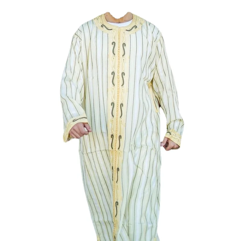 2022 New Muslim Robe Striped and Striped Print Casual Loose Large Size Summer Men's Long Loose T-shirt
2022 New Muslim Robe Striped and Striped Print Casual Loose Large Size Summer Men's Long Loose T-shirt
