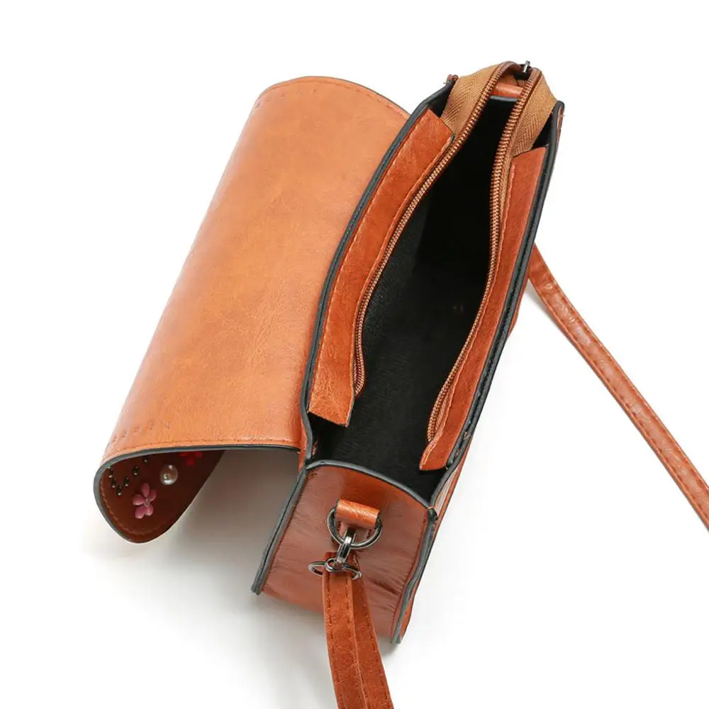 Women Bags Shoulder Messenger Phone Bag Rivet Flower Solid Color Fashion Simple Wild Retro Casual Leather Solid color H1
Women Bags Shoulder Messenger Phone Bag Rivet Flower Solid Color Fashion Simple Wild Retro Casual Leather Solid color H1