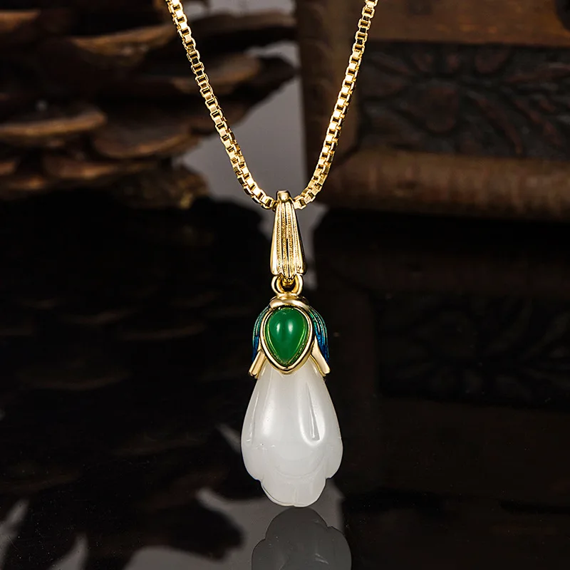 Natural white jade pith hand carved orchid pendant fashion boutique jewelry men's and women's White Agate Necklace Gift
Natural white jade pith hand carved orchid pendant fashion boutique jewelry men's and women's White Agate Necklace Gift