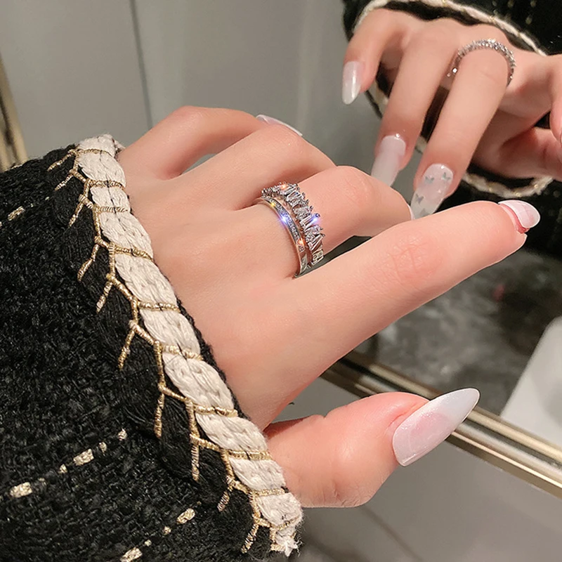 2021 New Fashion Gothic Finger Jewelry Sexy Girl Wedding Party Ring Luxury Zircon Gold Double Student Opening Rings For Woman
2021 New Fashion Gothic Finger Jewelry Sexy Girl Wedding Party Ring Luxury Zircon Gold Double Student Opening Rings For Woman