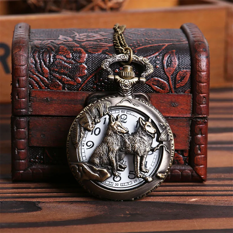 Retro Bronze Dog Wolf Holow Quartz Pocket Watch With Necklace Chain Women Mens Cool Pendant Clock Classic Quartz Pocket Watches
Retro Bronze Dog Wolf Holow Quartz Pocket Watch With Necklace Chain Women Mens Cool Pendant Clock Classic Quartz Pocket Watches