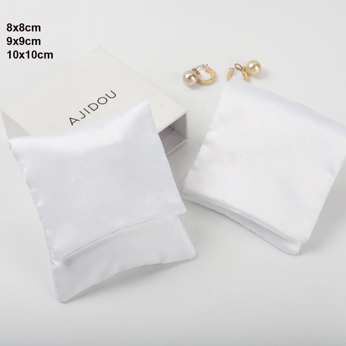 200pcs/Lot Satin Pouches 8x8cm White Satin Envelope Pouch Double Layer Flip Small Bag Earrings Ring Necklace Bracelet Bags 9x9cm
200pcs/Lot Satin Pouches 8x8cm White Satin Envelope Pouch Double Layer Flip Small Bag Earrings Ring Necklace Bracelet Bags 9x9cm
