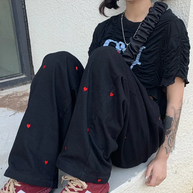 Cotton Elastic Mid Waist Heart Embroidered White Wide Leg Pants New Baggy Harajuku Sweet Long Pants Vintage Wild Casual Trousers
Cotton Elastic Mid Waist Heart Embroidered White Wide Leg Pants New Baggy Harajuku Sweet Long Pants Vintage Wild Casual Trousers