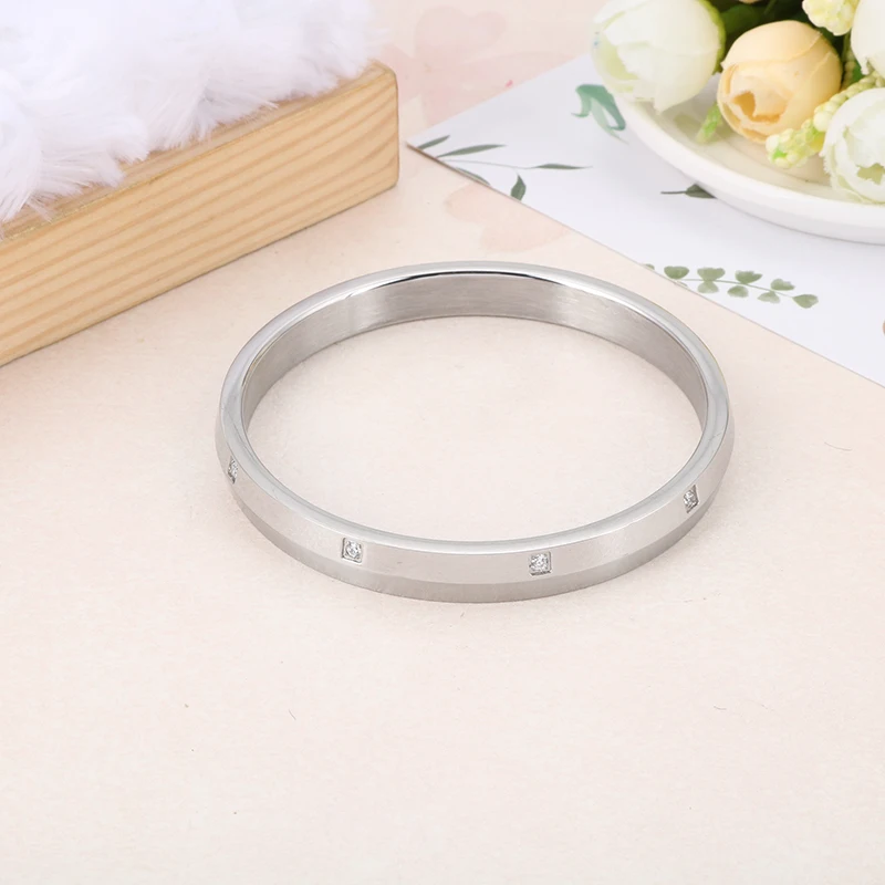 Korean Style Stainless Steel Two-sided Bangle Glamour Fashion Three Colors For Women Jewelry 
Korean Style Stainless Steel Two-sided Bangle Glamour Fashion Three Colors For Women Jewelry