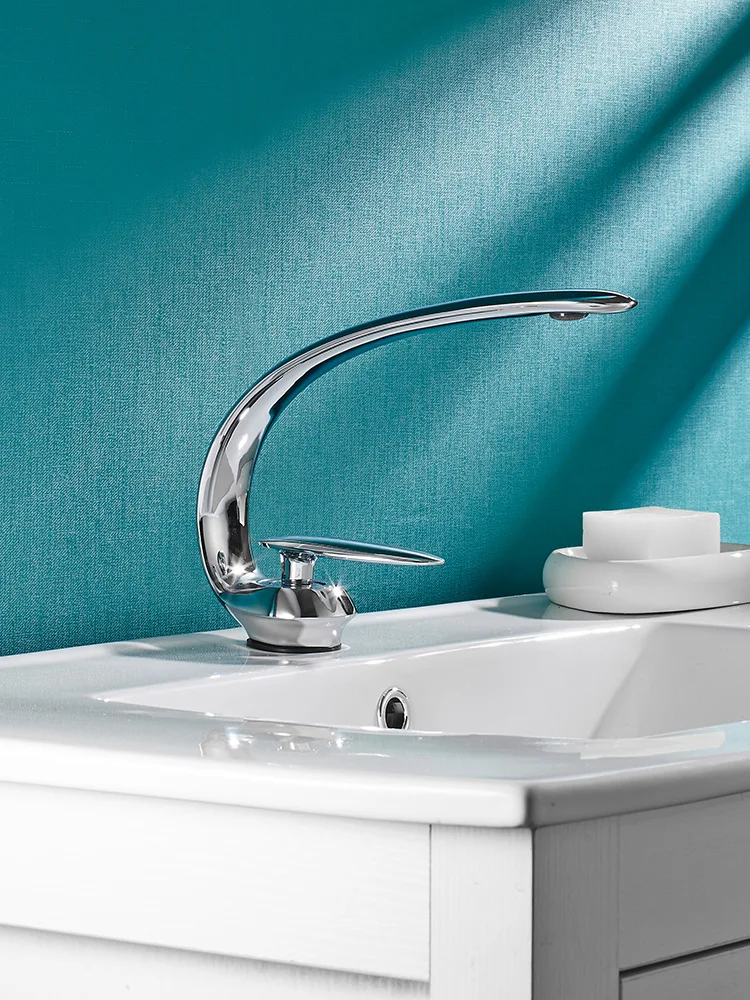 Bathroom Toilet Wash Basin Simple Radian Black And White Gray Gold All Copper Cold And Hot Faucet
Bathroom Toilet Wash Basin Simple Radian Black And White Gray Gold All Copper Cold And Hot Faucet