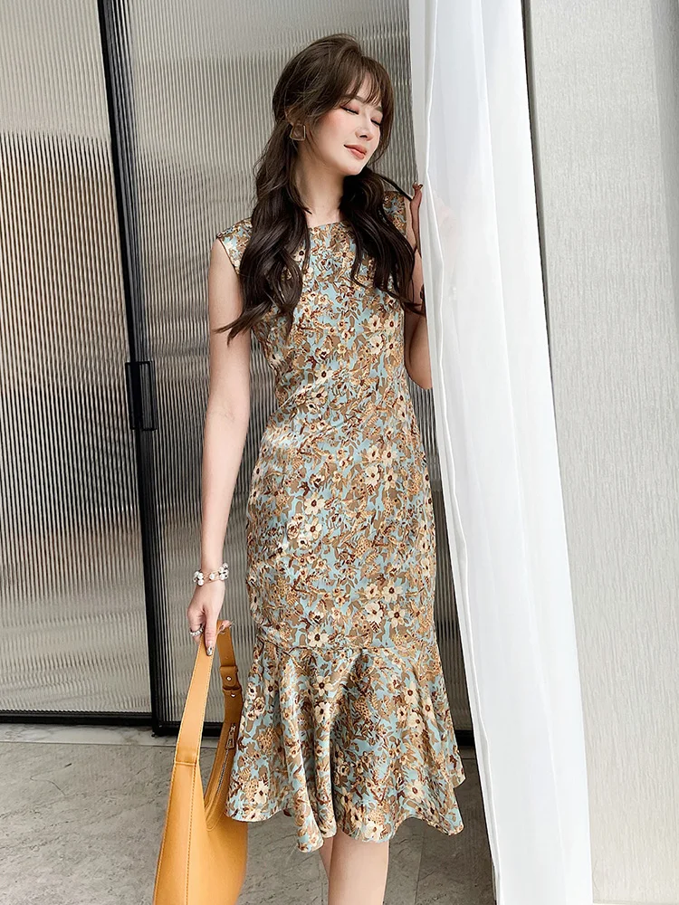 2021 Summer New Style Waist Slimming Slimming Sleeveless Floral Dress Female Retro Fishtail Long Skirt
2021 Summer New Style Waist Slimming Slimming Sleeveless Floral Dress Female Retro Fishtail Long Skirt