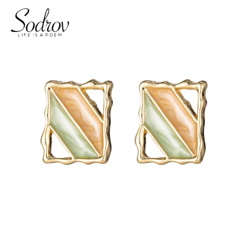 Vintage Earrings Jewelry Korean Fashion 2021 Trend Earrings for Women Clip on Earrings Stud Earrings Gift Women Jewelry
Vintage Earrings Jewelry Korean Fashion 2021 Trend Earrings for Women Clip on Earrings Stud Earrings Gift Women Jewelry
