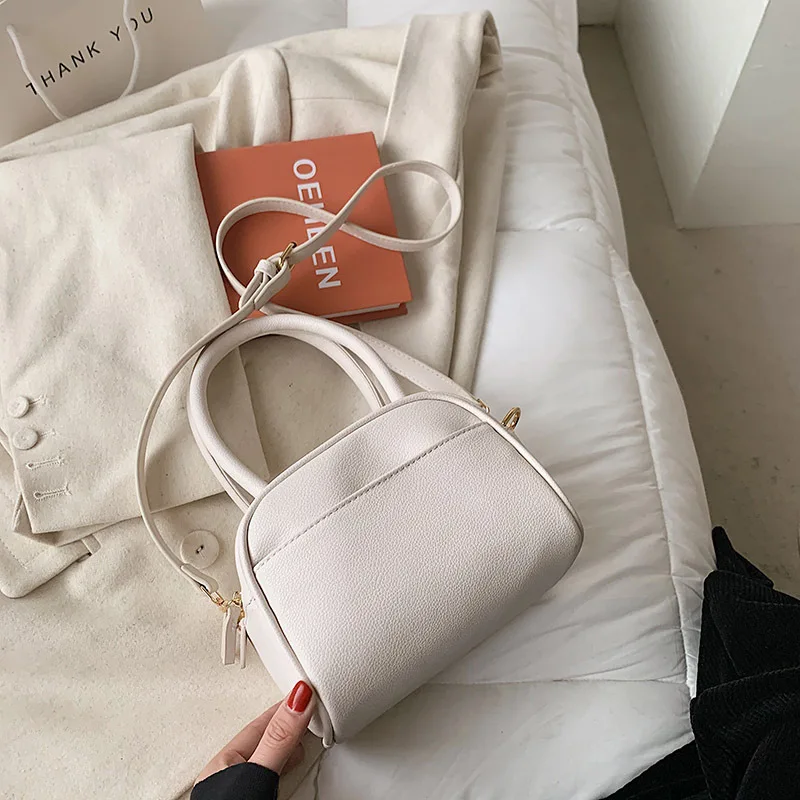 Womens Handbags Spring and Summer Popular Women's 2021 New Fashion Versatile Messenger Bag Red Portable Small Square Purses
Womens Handbags Spring and Summer Popular Women's 2021 New Fashion Versatile Messenger Bag Red Portable Small Square Purses