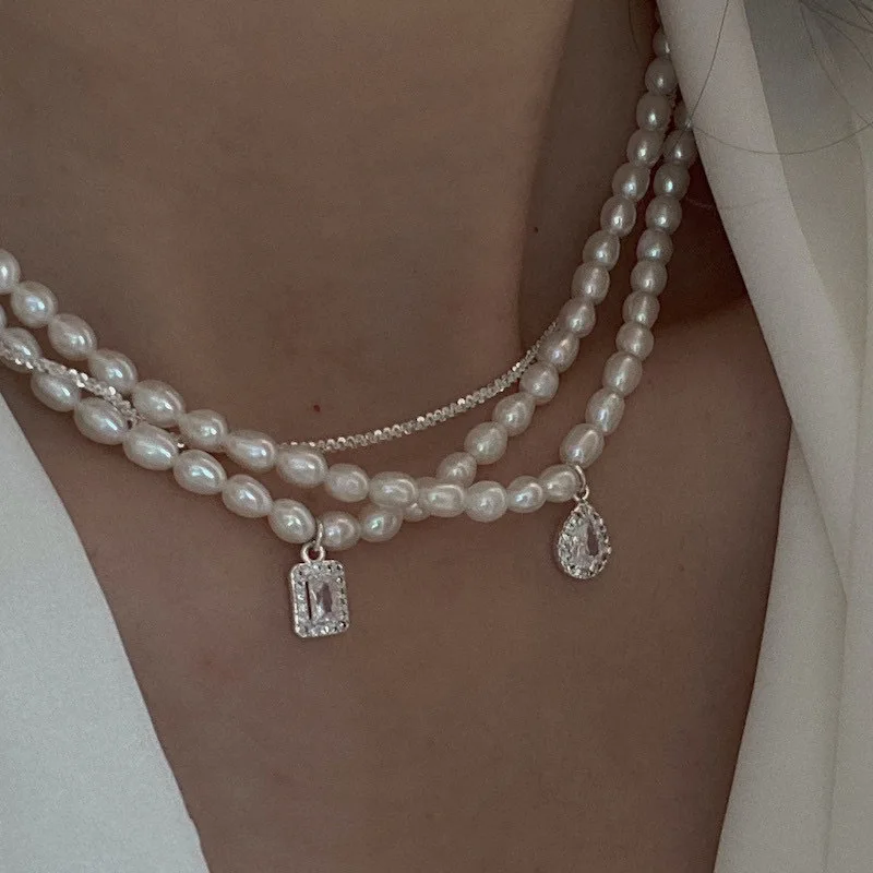 French Retro Water Drop Zircon Freshwater Pearl Necklace for Women Korea Simple Fashion Romantic Neck Clavicle Chain for Party
French Retro Water Drop Zircon Freshwater Pearl Necklace for Women Korea Simple Fashion Romantic Neck Clavicle Chain for Party