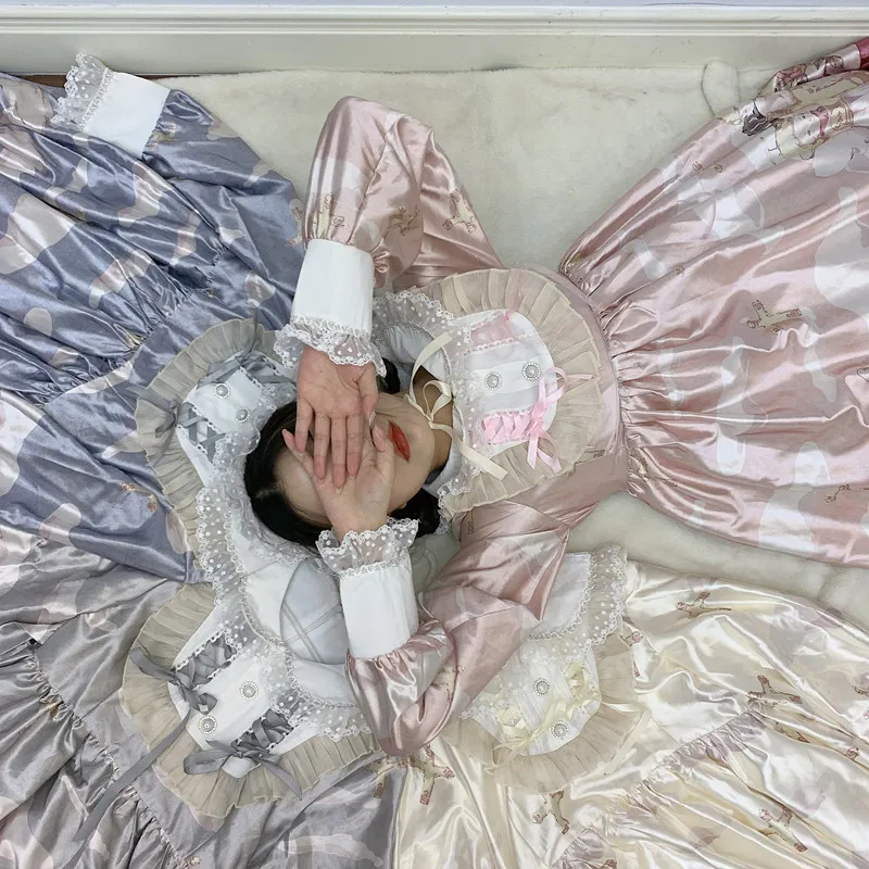 Japanese princess daily sweet lolita dress vintage lace peter pan collar printing reflect light victorian dress kawaii girl op 
Japanese princess daily sweet lolita dress vintage lace peter pan collar printing reflect light victorian dress kawaii girl op