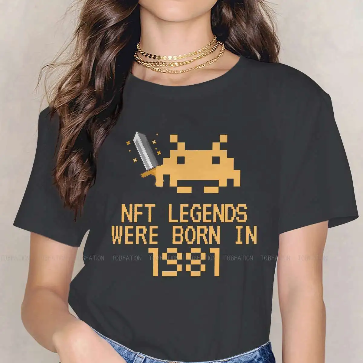 Женская футболка с надписью «The Invaders», модель 1981 года
Женская футболка с надписью «The Invaders», модель 1981 года