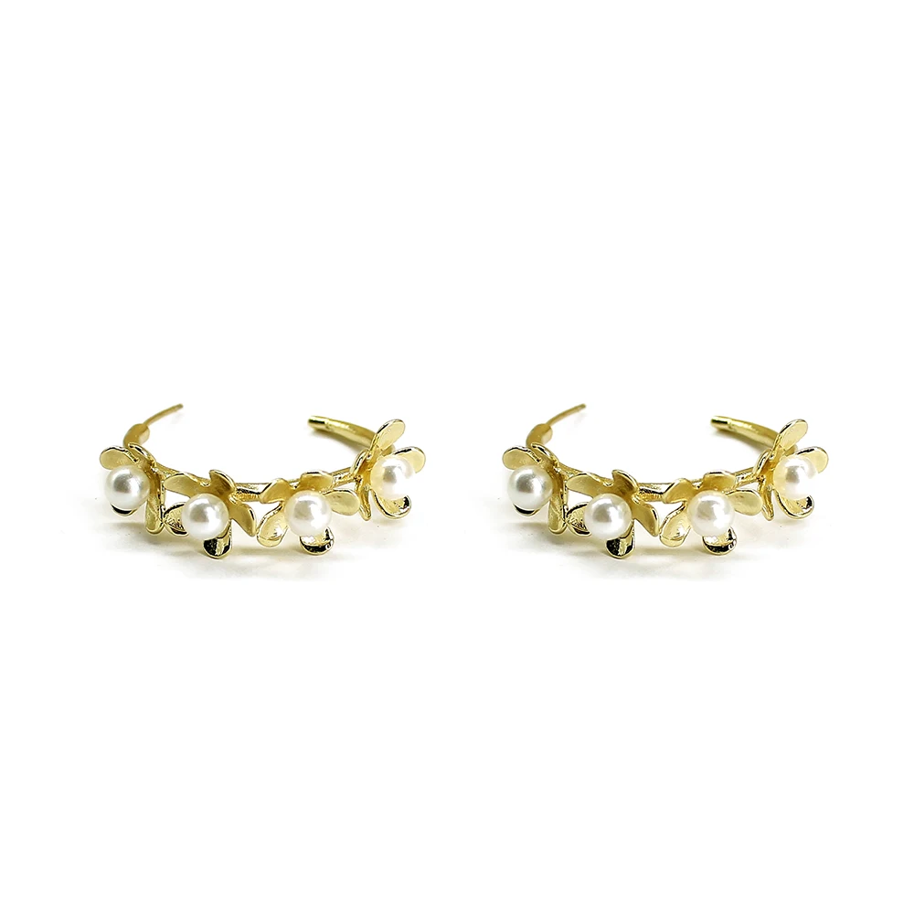 Fashion Delicate Imitation Pearl Flower Geometric Stud Earrings For Women Trendy Hot Sales Elegant Jewelry Accessories Gift
Fashion Delicate Imitation Pearl Flower Geometric Stud Earrings For Women Trendy Hot Sales Elegant Jewelry Accessories Gift