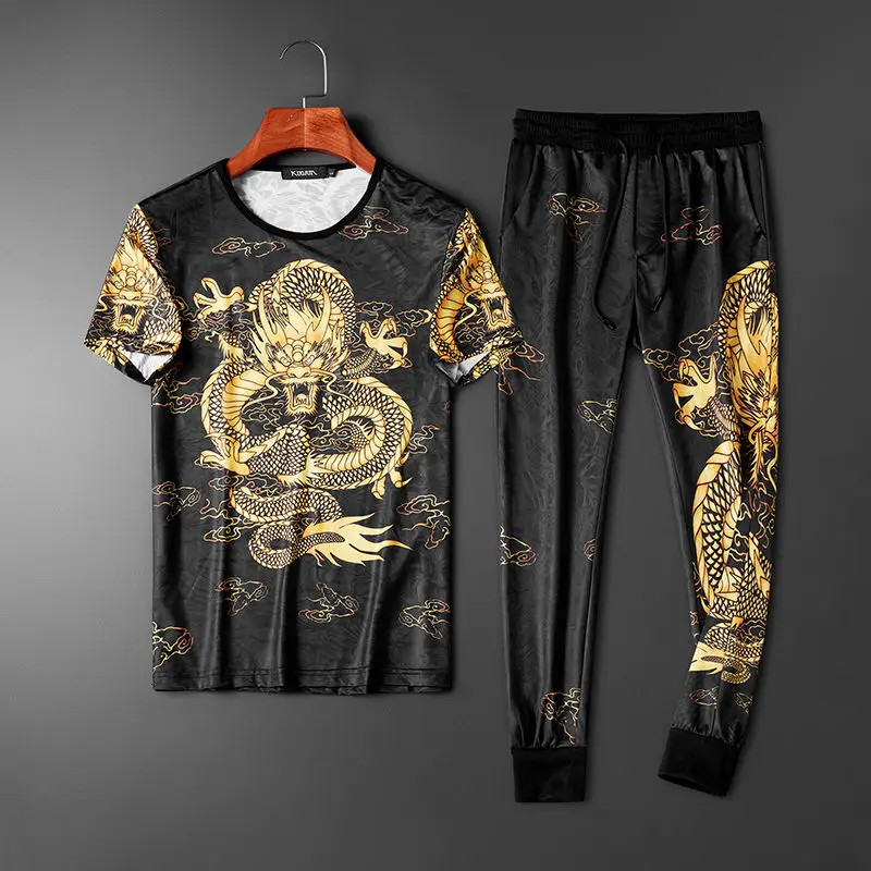 Plus Size Male Streetwear Hip Hop Fashion Dragon Printing 2-piece Set Summer Round Neck T-shirt Korean Version Casual Suit Men
Plus Size Male Streetwear Hip Hop Fashion Dragon Printing 2-piece Set Summer Round Neck T-shirt Korean Version Casual Suit Men