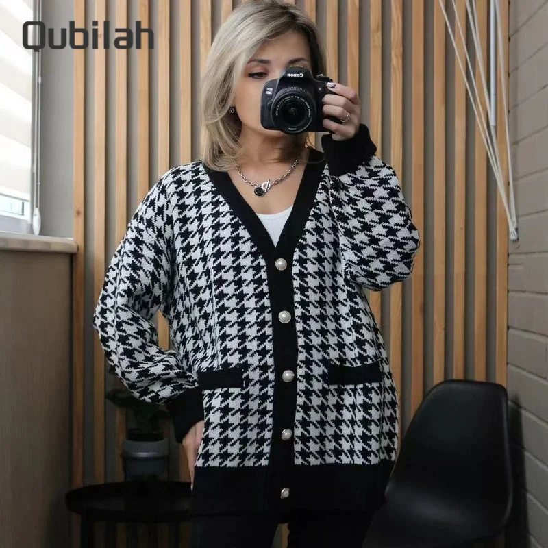 Cardigan Women Loose Knitted Sweater Oversize V Neck Button Black Houndstooth Long Sleeve Tops 2021 Autumn Winter Women Clothing
Cardigan Women Loose Knitted Sweater Oversize V Neck Button Black Houndstooth Long Sleeve Tops 2021 Autumn Winter Women Clothing