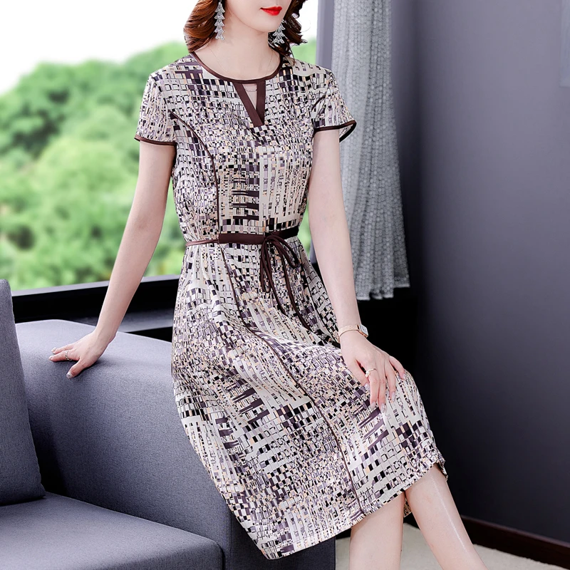COIGARSAM Women Long Dress Summer 2021 New Office Lady Print Silk Short Sleeve High Waist Belt Design And Color Dresses Traf
COIGARSAM Women Long Dress Summer 2021 New Office Lady Print Silk Short Sleeve High Waist Belt Design And Color Dresses Traf