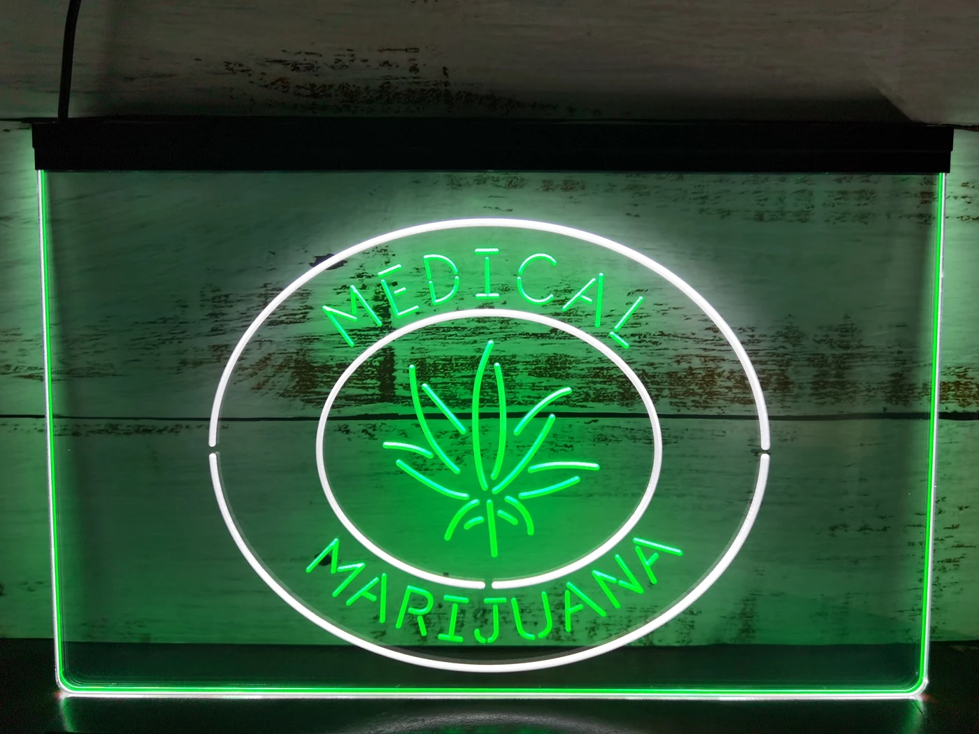SS169 медицинская конопляная листья конопли продаются здесь CBD Bar Двухцветная светодиодная неоновая вывеска
SS169 медицинская конопляная листья конопли продаются здесь CBD Bar Двухцветная светодиодная неоновая вывеска
