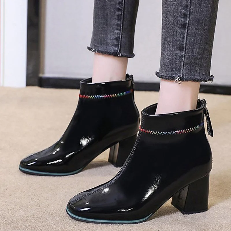 Women Short Boots High Heel Zippers Ankle Boots Square Toe Platform Ladies Fashion Shoes Sewing PU Leather Sexy Hot Female
Women Short Boots High Heel Zippers Ankle Boots Square Toe Platform Ladies Fashion Shoes Sewing PU Leather Sexy Hot Female