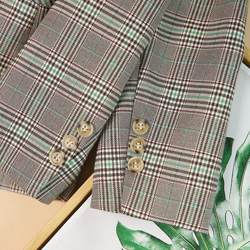 Temperament Commuter Plaid Slim-fit Double-breasted Blazer Women's 2020 Autumn And Winter New Coat Japanese Women's ClothingB265
Temperament Commuter Plaid Slim-fit Double-breasted Blazer Women's 2020 Autumn And Winter New Coat Japanese Women's ClothingB265